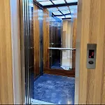 Sleepy Taksim Aparthotel 4*