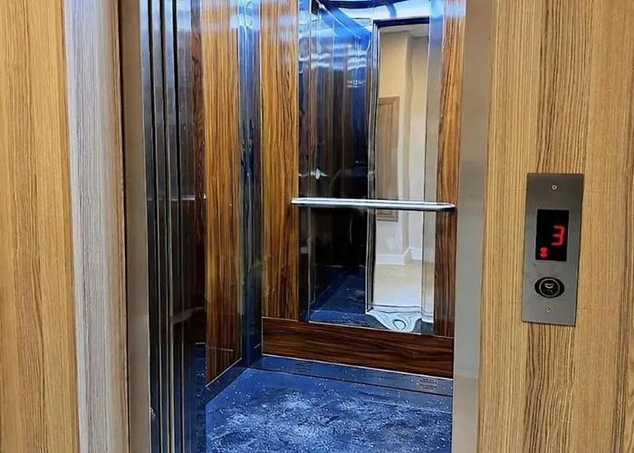 Sleepy Taksim Aparthotel 4*